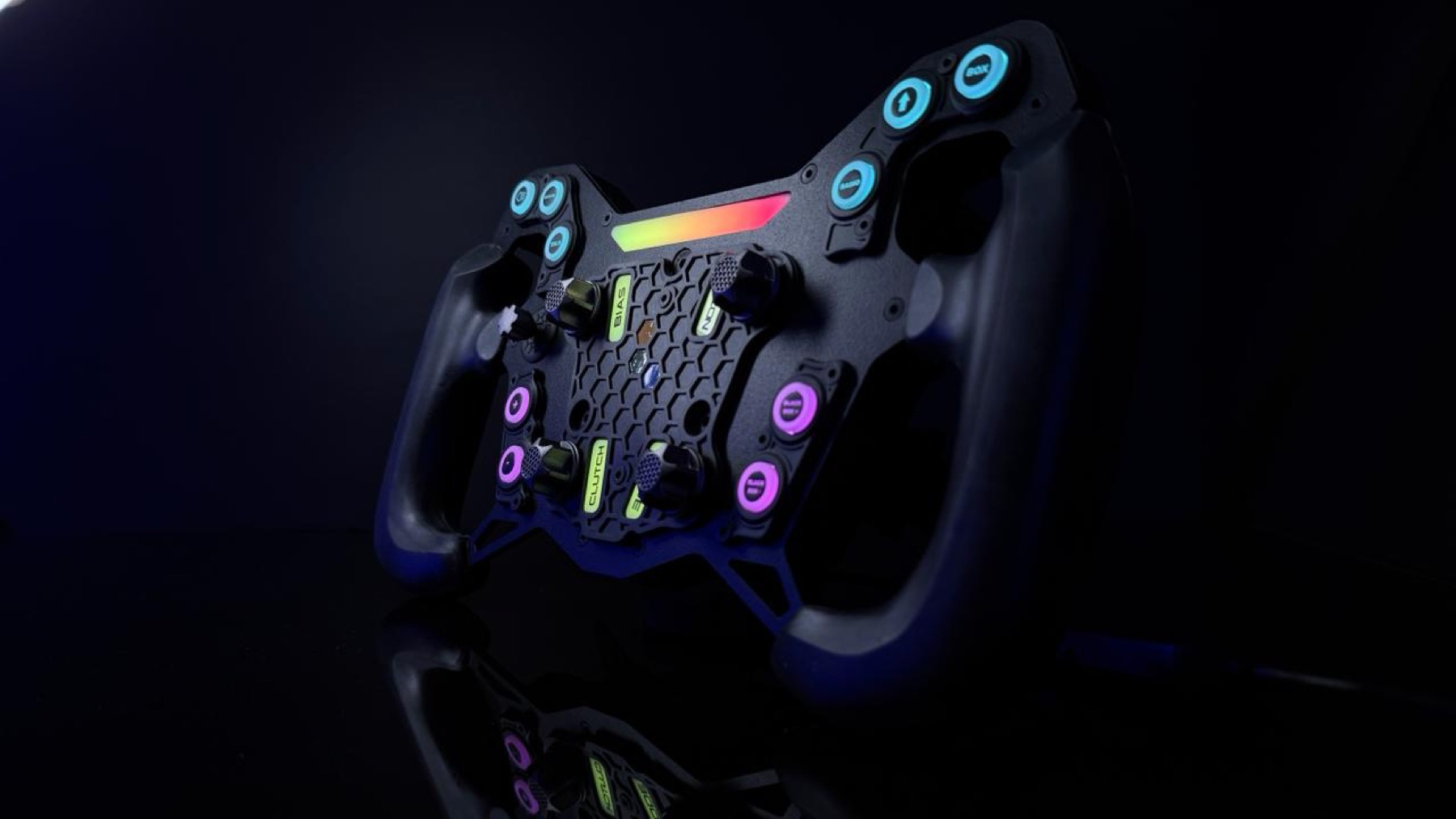 HIVE STR v3, vista angular com RGB e shift light acesos